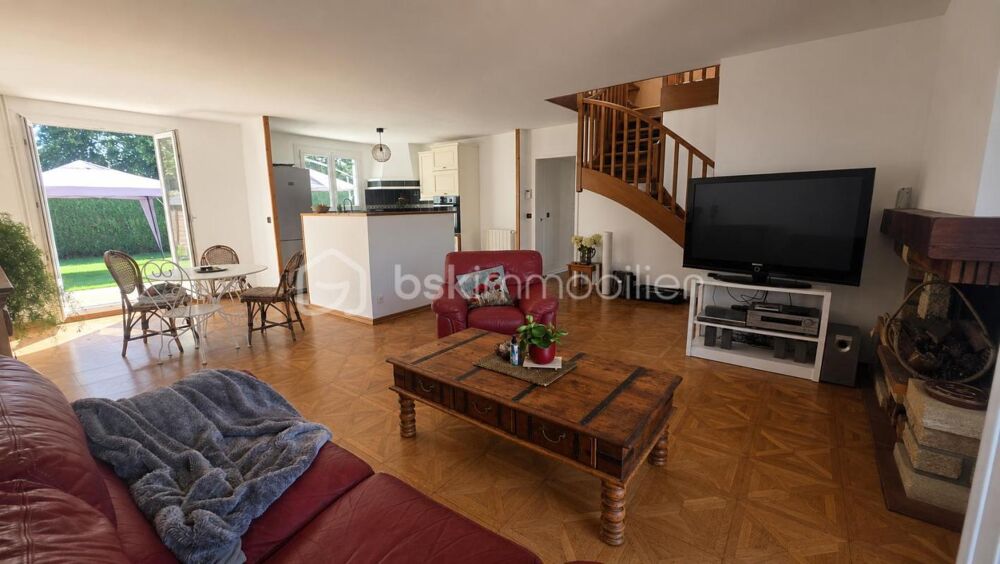 Vente Maison Maison plain-pied 115 m2 - 4 chambres - terrain 500 m2 - piscine Saint germain les corbeil