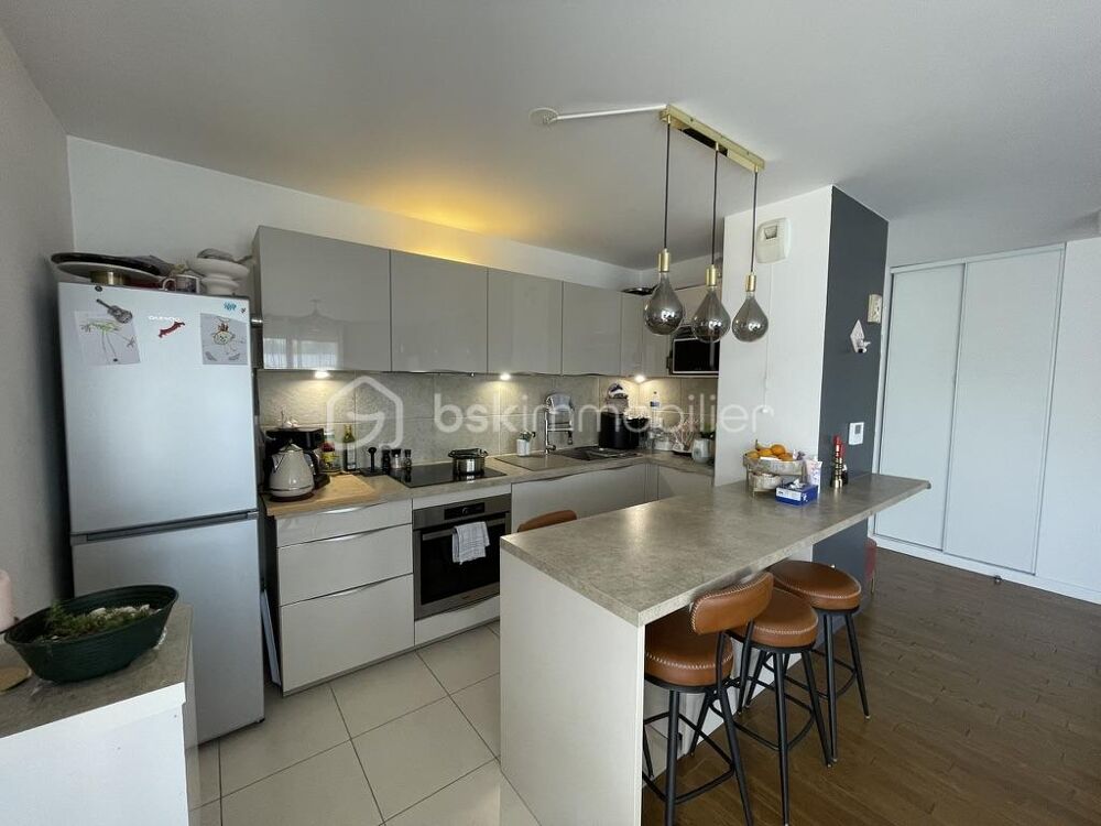 Vente Appartement APPARTEMENT DE 64m2 SITUE A LA RESIDENCE HARMONY Antony