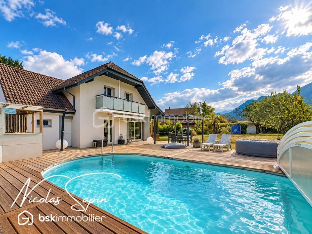 Vente Maison Maison de 140m2 rénovée avec piscine DPE B Vif