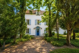  Propriété/château à vendre 6 pièces 210 m²