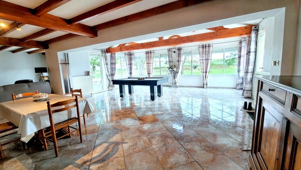 Vente Maison Maison familiale de charme de 160 m² sur Sous-sol complet et jardin 8000m2 Jonzac