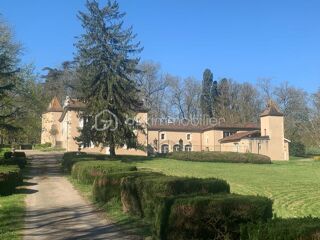  Maison à vendre 15 + pièces 1200 m²