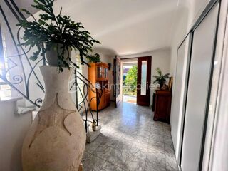  Maison  vendre 9 pices 199 m