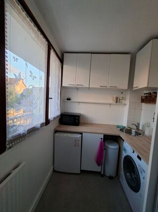  Appartement à louer 1 pièce 25 m²