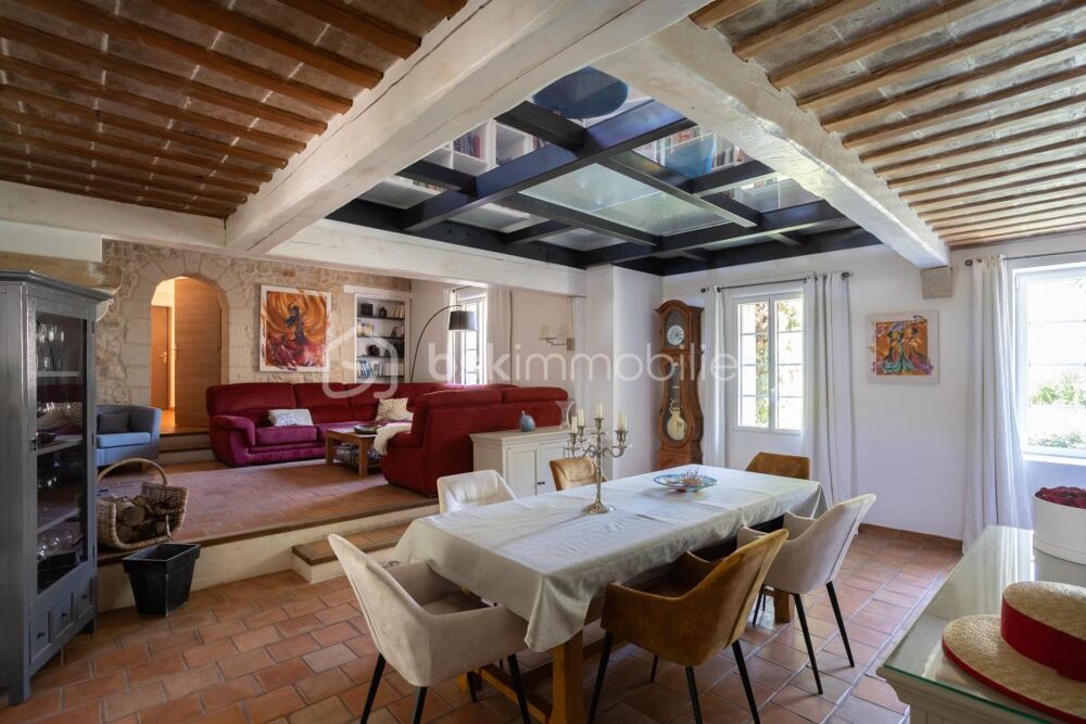 Vente Maison UZES - MAS DE CARACTERE DE 397M2 SUR 3900M2 JARDIN AVEC PISCINE Uzes