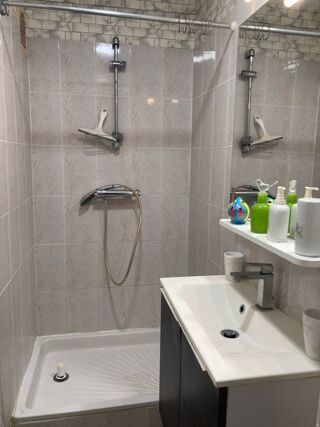  Appartement à louer 3 pièces 49 m²