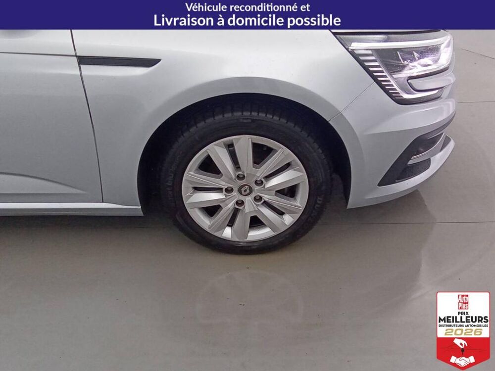 M&eacute;gane IV Berline TCe 115 Zen +Pack Techno 2025 occasion 10150 Lavau