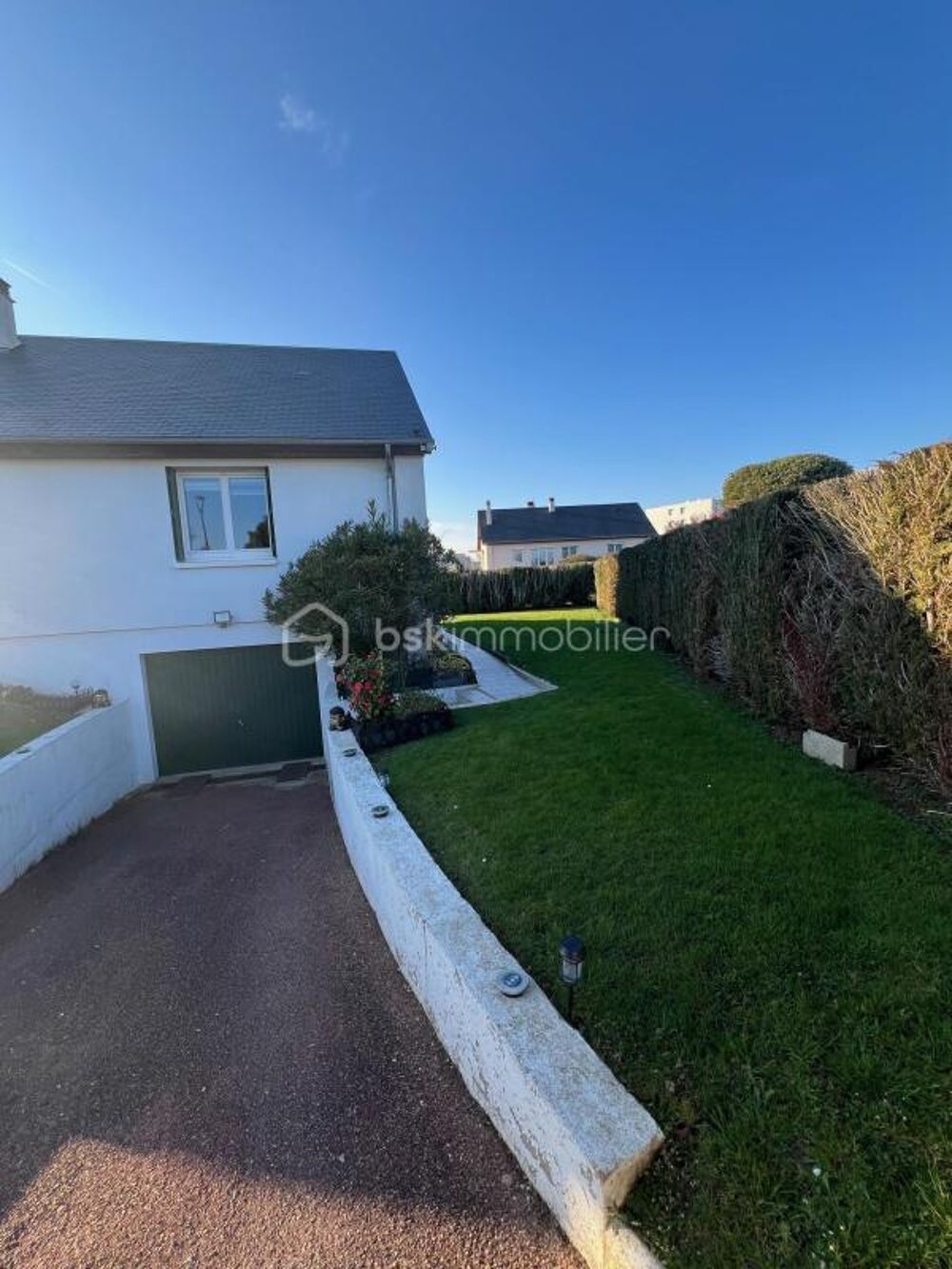 Vente Maison Maison plain-pied avec sous-sol total et jardin - Centre de Gisors Gisors
