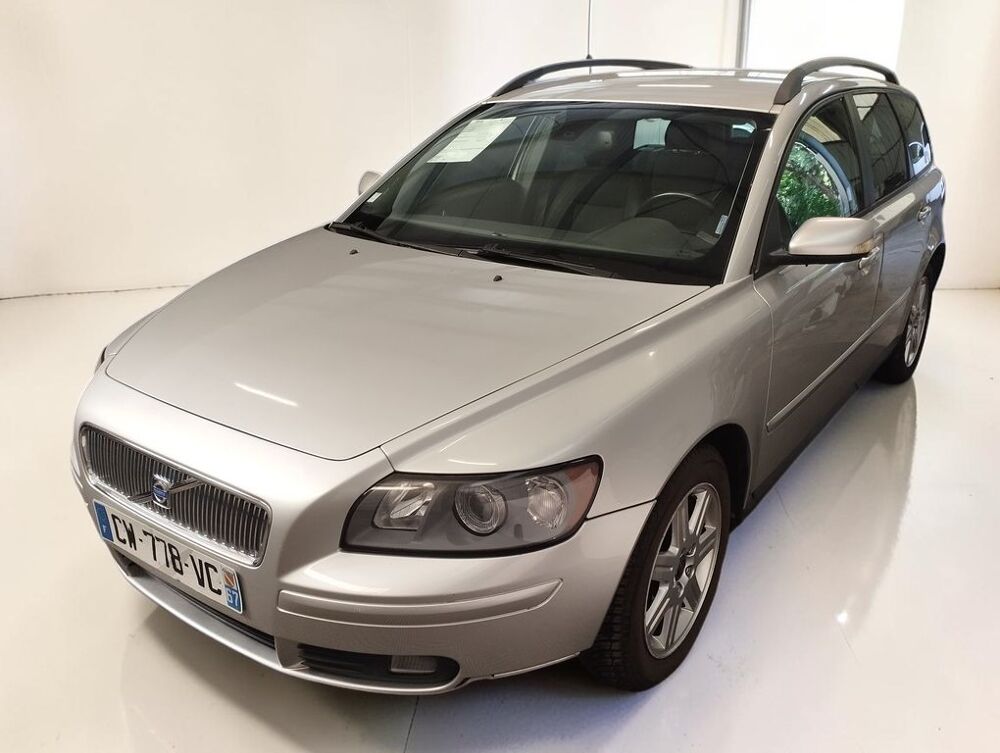 V50 1.6 D 110 SUMMUM 5P 2006 occasion 06640 Saint-Jeannet
