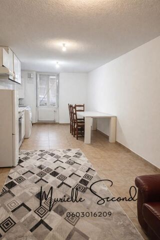  Immeuble à vendre 10 pièces 209 m²