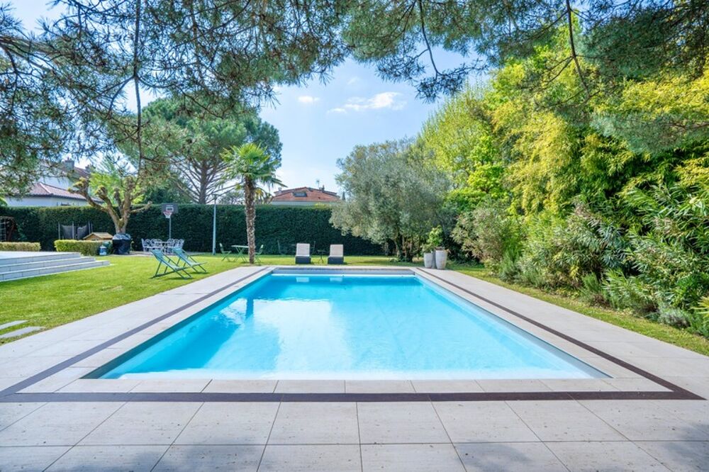 � vendre  Maison Bron (69500)