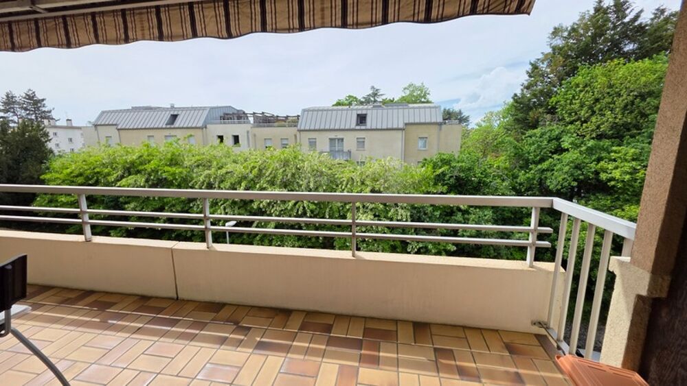 COUP DE COEUR POUR CET APPARTEMENT DE TYPE 5 AVEC TERRASSE GARAGE ASCENSEUR ET CAVE