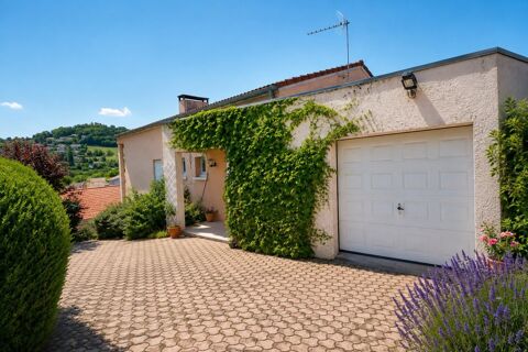   Maison familiale de 164 m² sur terrain de 730 m² Maison - 5 pièce(s) - 164 m²