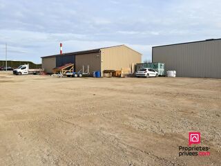  Parking / Garage à vendre 1 pièce 220 m²