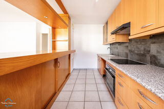  Appartement à louer 3 pièces 52 m²
