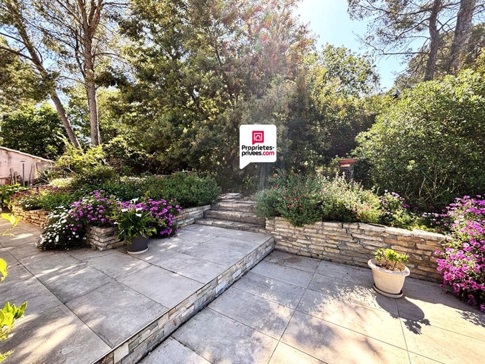 Villa T7 SAINT AUNES de 210m² avec vue imprenable et piscine
