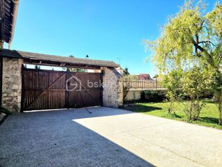  Propri�t�/ch�teau � vendre 9 pi�ces 200 m�