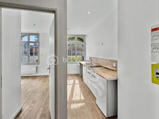  Immeuble à vendre 4 pièces 160 m²