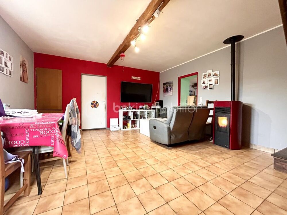 Maison avec terrasse, jardin et garage