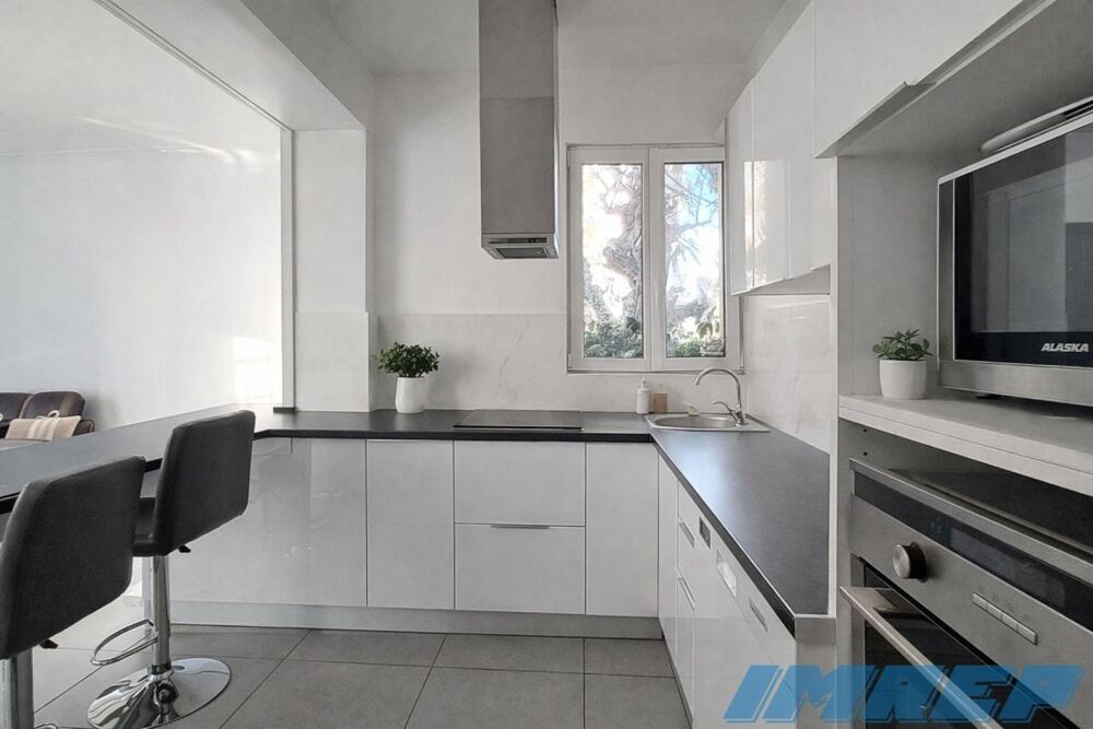 EXCLUSIVITE Maison 224m2 composée de 5 appartements - 13009 MARSEILLE réf : 1010