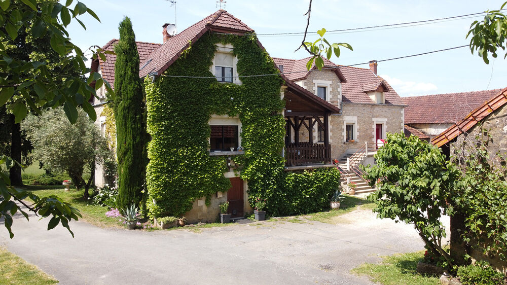 Propriété Tamnies 9 pièce(s) 231 m2
