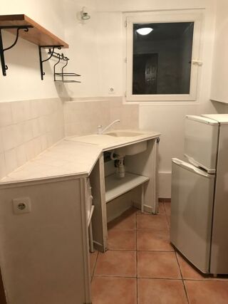 Location Appartement Studio de 35m2 à louer sur Marseille 07 Marseille 7