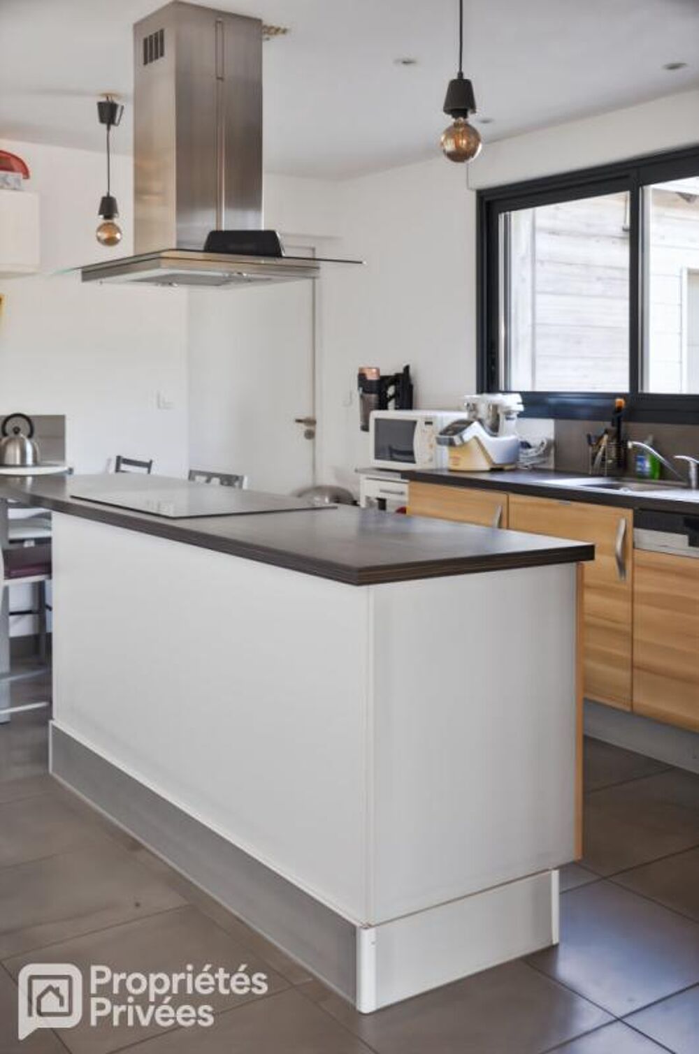 Maison Ahuille 5 pièce(s) 162 m2