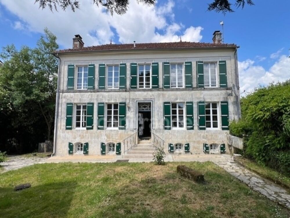 VENTE A TERME LIBRE - Ensemble de 2 maisons indépendantes à vendre, BUSSAC SUR CHARENTE (17)