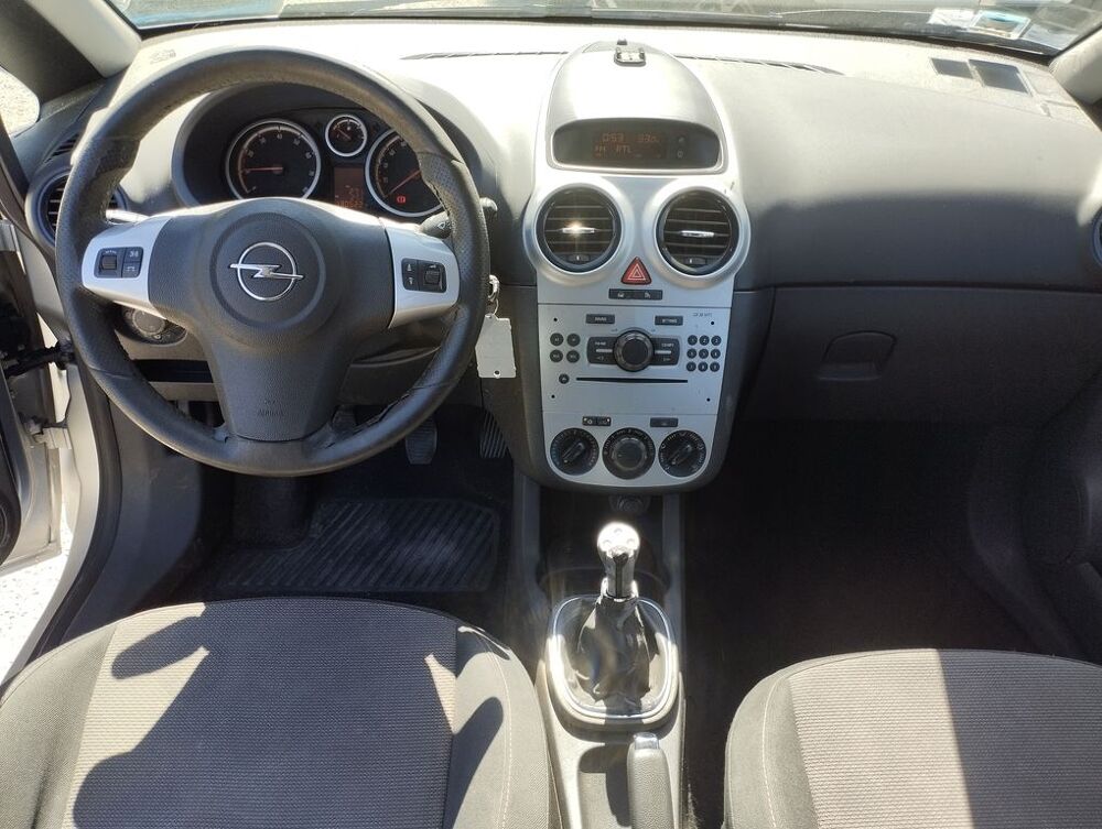 Corsa 1.4 TWINPORT 90 COSMO 3P 2007 occasion 06640 Saint-Jeannet