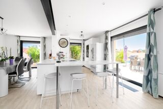  Maison à vendre 4 pièces 184 m²