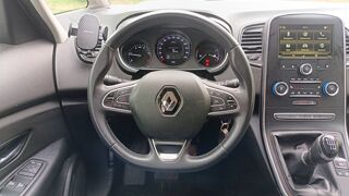 Sc&eacute;nic 1.7 Blue dCi 120 Life 2019 occasion 49000 Angers