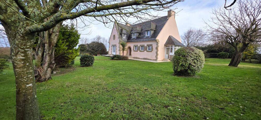 Maison Plonevez Porezay 8 pièce(s) 178.61 m2