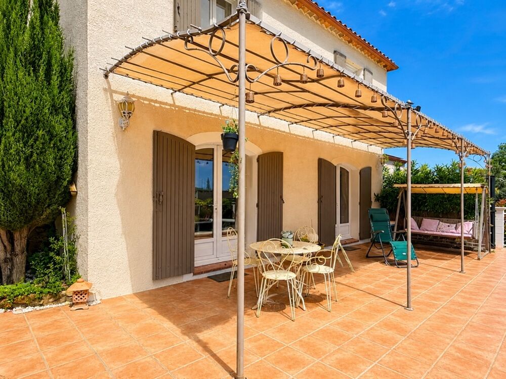 Maison à vendre 6 pièces 130 m2, dépendance, piscine, jardin LAURIS (84)