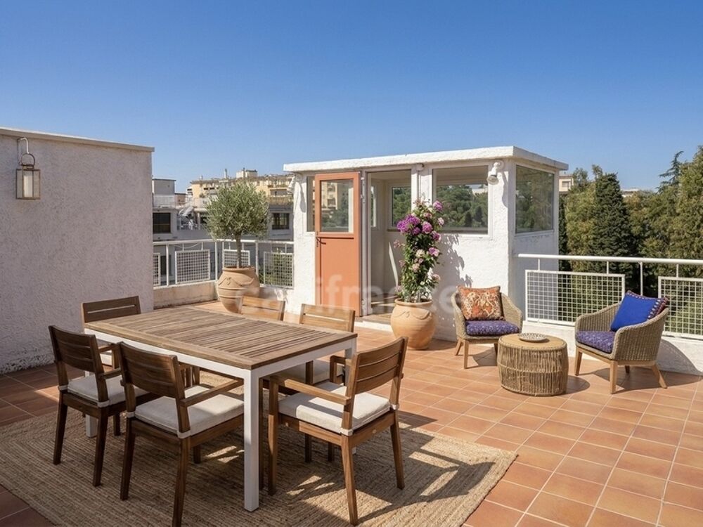 Vente Immeuble CANNES IMMEUBLE DE CHARME TYPE HÔTEL PARTICULIER / FORT POTENTIEL / CALME ABSOLU Cannes