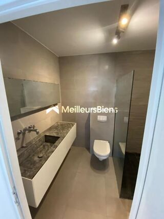  Appartement à louer 5 pièces 170 m² Romainville