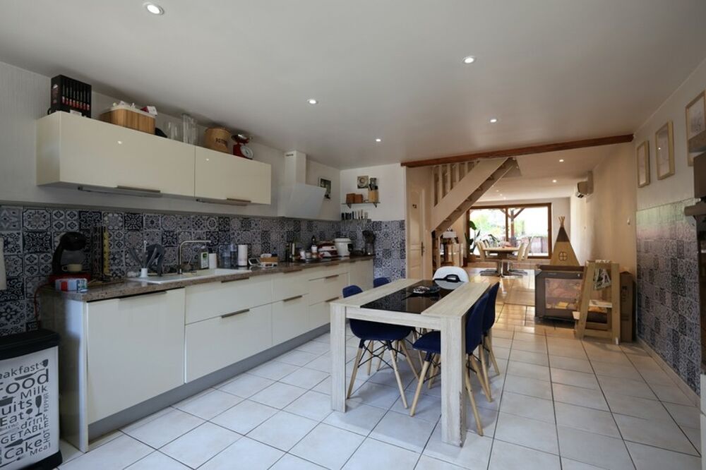 Maison 6 pièces 179 m² · à Petit Failly · 179 m² · 269 000 €