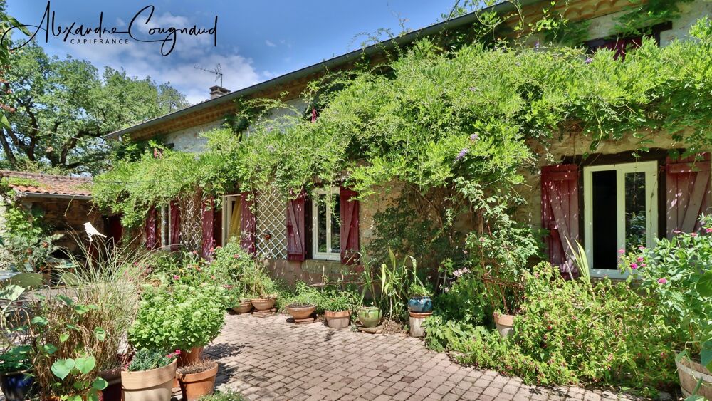 Vente Maison Soual (81) - Corps de ferme 187 m², 6 chambres, dépendances 440 m², terrain 9 800 m² Soual