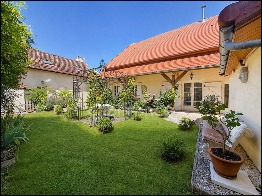 Maison à vendre 7 pièces (71)