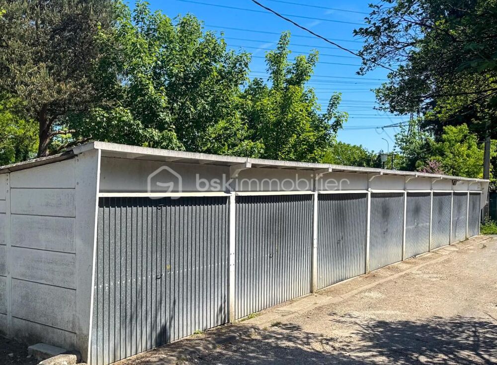 Vente Parking/Garage Grand BOX de 16,5 m² proche résidences et RER Massy-Palaiseau ! Palaiseau