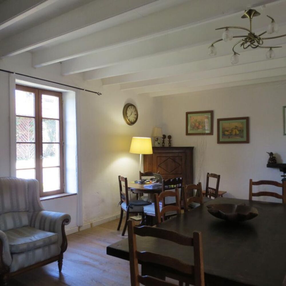 Maison Saint Paul En Gatine 8 pièce(s) 181.91 m2