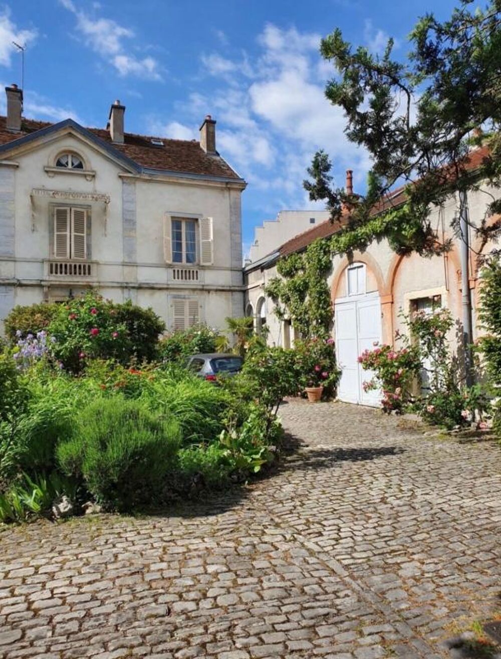 Studio à louer / centre ville
