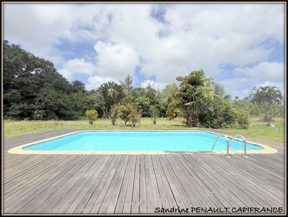 Vente Maison A VENDRE A SINNAMARY UNE MAGNIFIQUE MAISON T6 DE 122 m² SUPERFICIE TERRAIN 3,5 HECTARES - AU PRIX DE 249 000 € Sinnamary