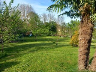  Maison  vendre 8 pices 243 m