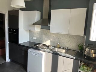  Appartement à louer 3 pièces 75 m²