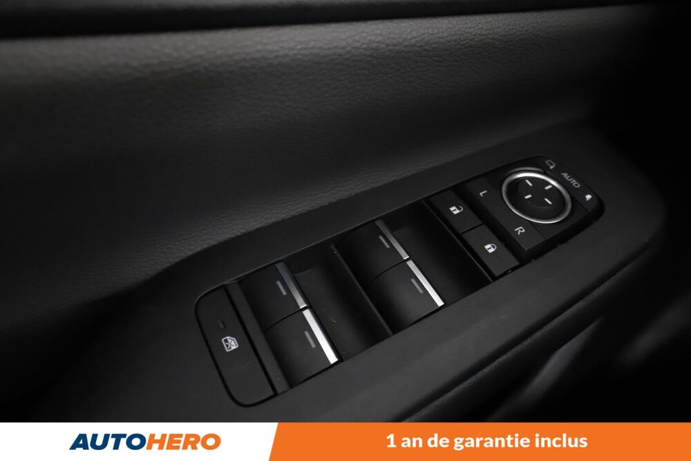 Prius 2.0 Hybride Rechargeable Design 223 ch 2023 occasion 92130 Issy-les-Moulineaux