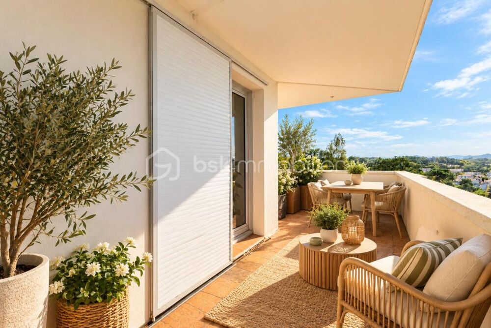 Vente Appartement BIARRITZ- Au calme, 8e et dernier étage avec terrasse - vue exceptionnelle océan et montagnes- Garage Biarritz