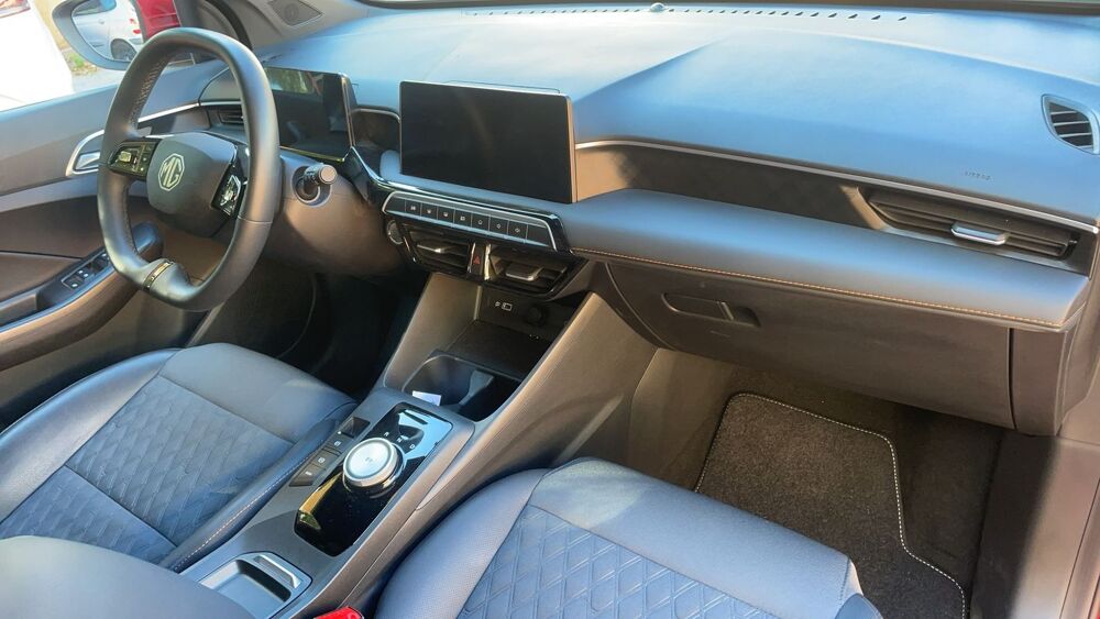 MG3 lll 1.5 i 194 Hybrid+ BVA Luxury - Automatique Entretien con 2024 occasion 83160 La Valette Du Var