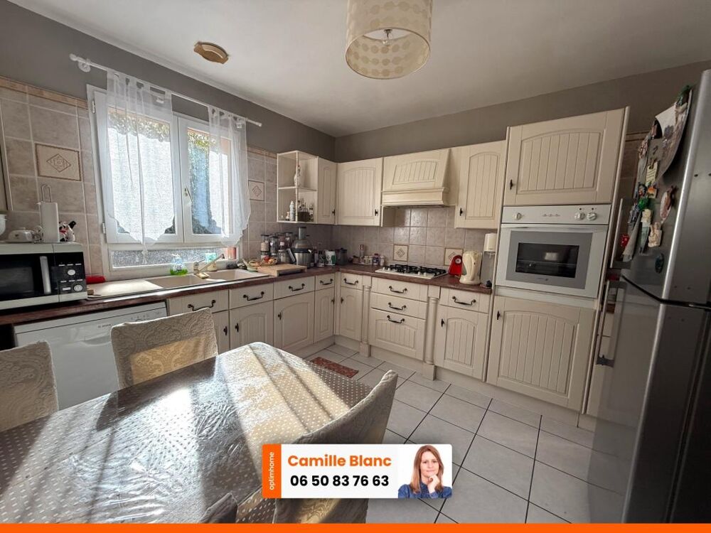 ? Maintenon 5km  Maison familiale  4 chambres  Terrain 602 m²