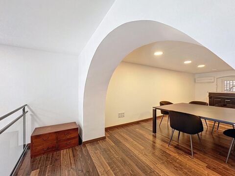 LOCAL PROFESSIONNEL OU COMMERCIAL CENTRE VILLE 1250 20000 Ajaccio