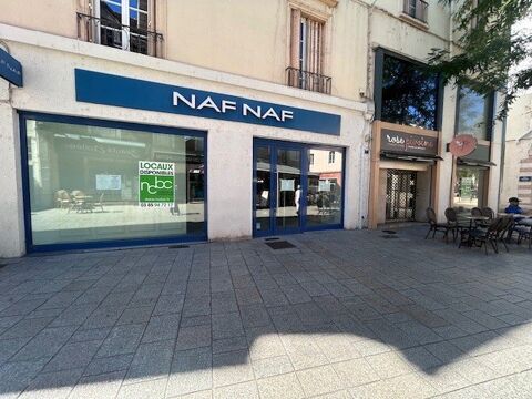 A louer au centre ville de CHALON SUR SAONE - Local commercial de 98 m&sup2; en emplacement n&deg;1 2045 71100 Chalon sur saone